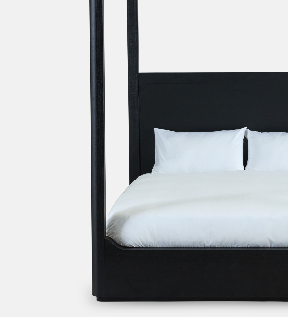Bogard 4 Poster Bed Queen XL (98465)