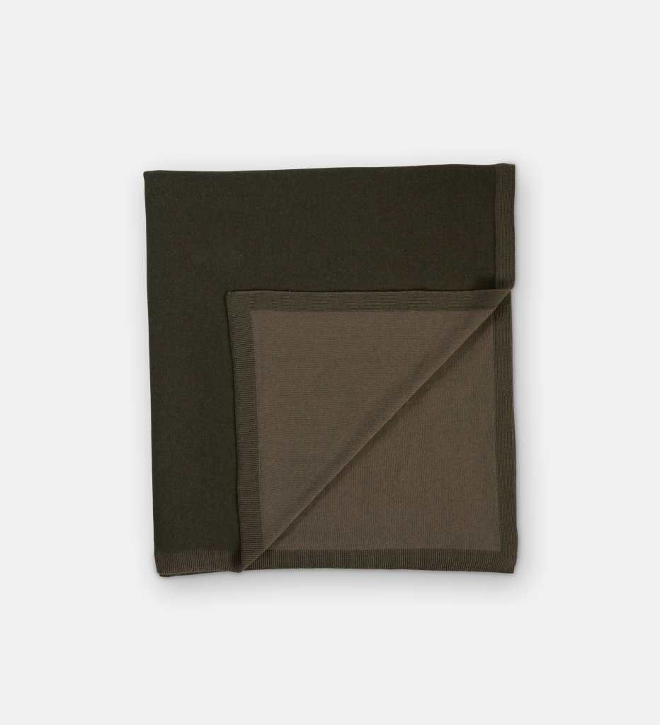 Alexis Throw (77304)