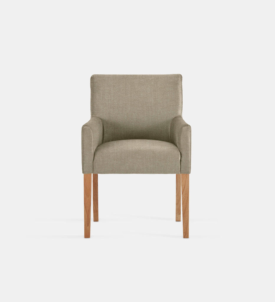 Bennet Fully Up Carver Chair Natural Leg (69964)