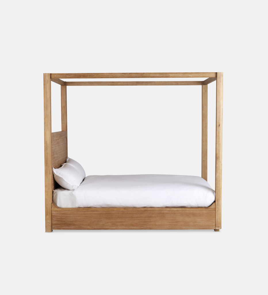 Bogard 4 Poster Bed Queen XL (44353)
