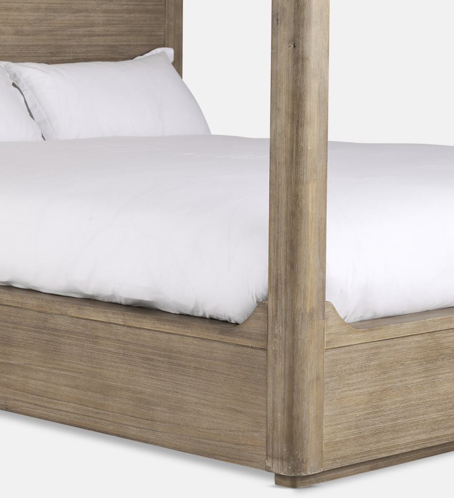 Bogard 4 Poster Bed King XL (98470)