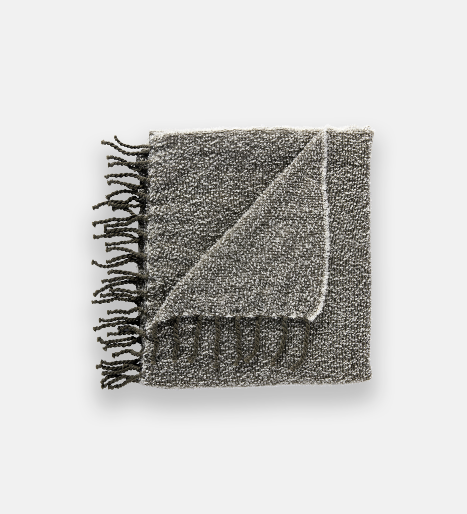 Elsa Boucle Throw (92954)