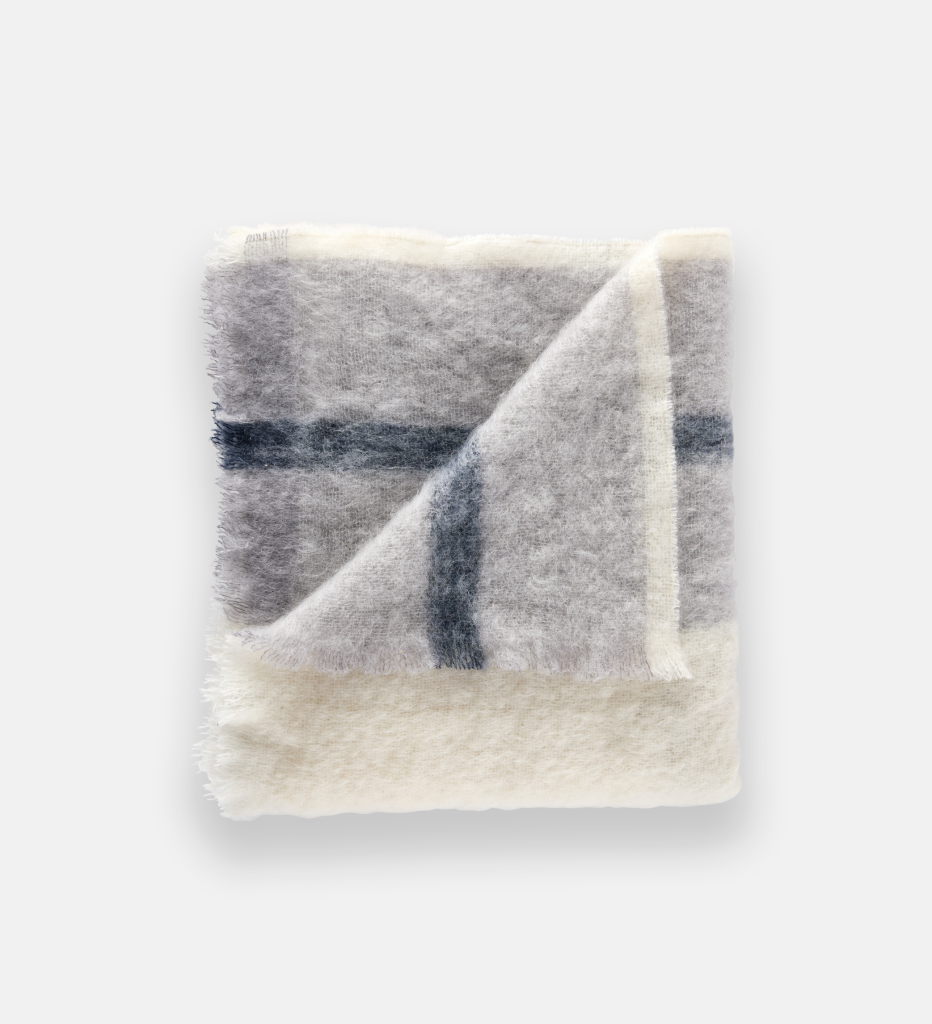 Elsa Mohair Throw (92960)