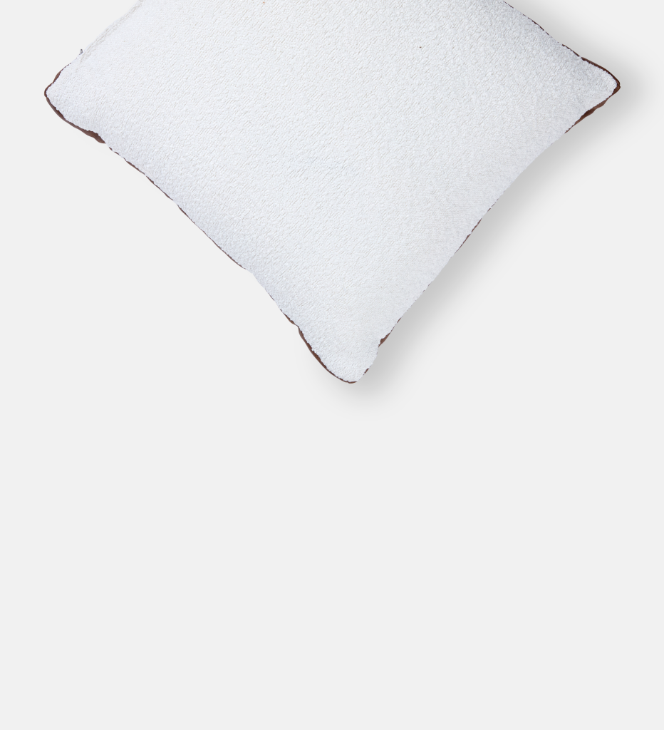 Nia Leather Piped Scatter (93589)