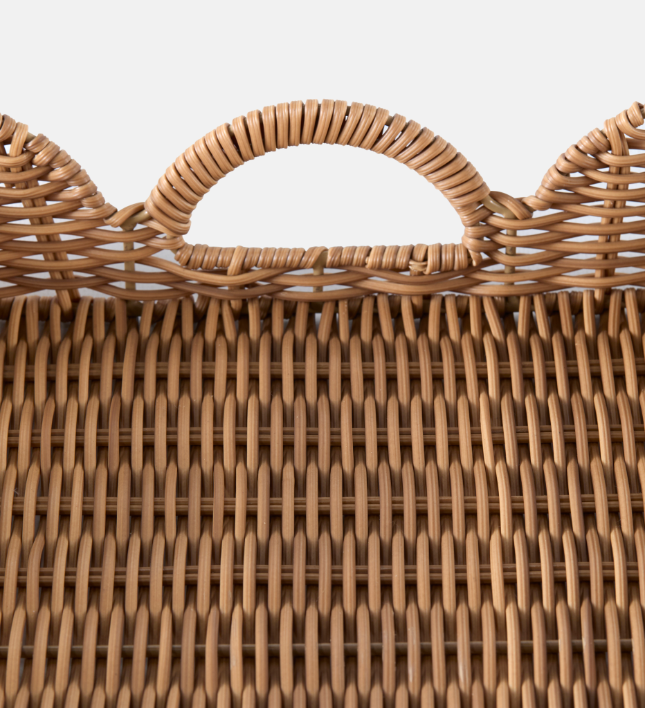 Nikki Scalloped Tray (86031)