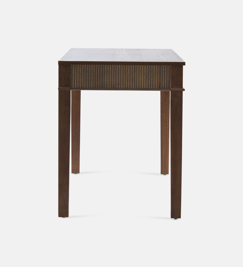 Gino Dresser (95532)