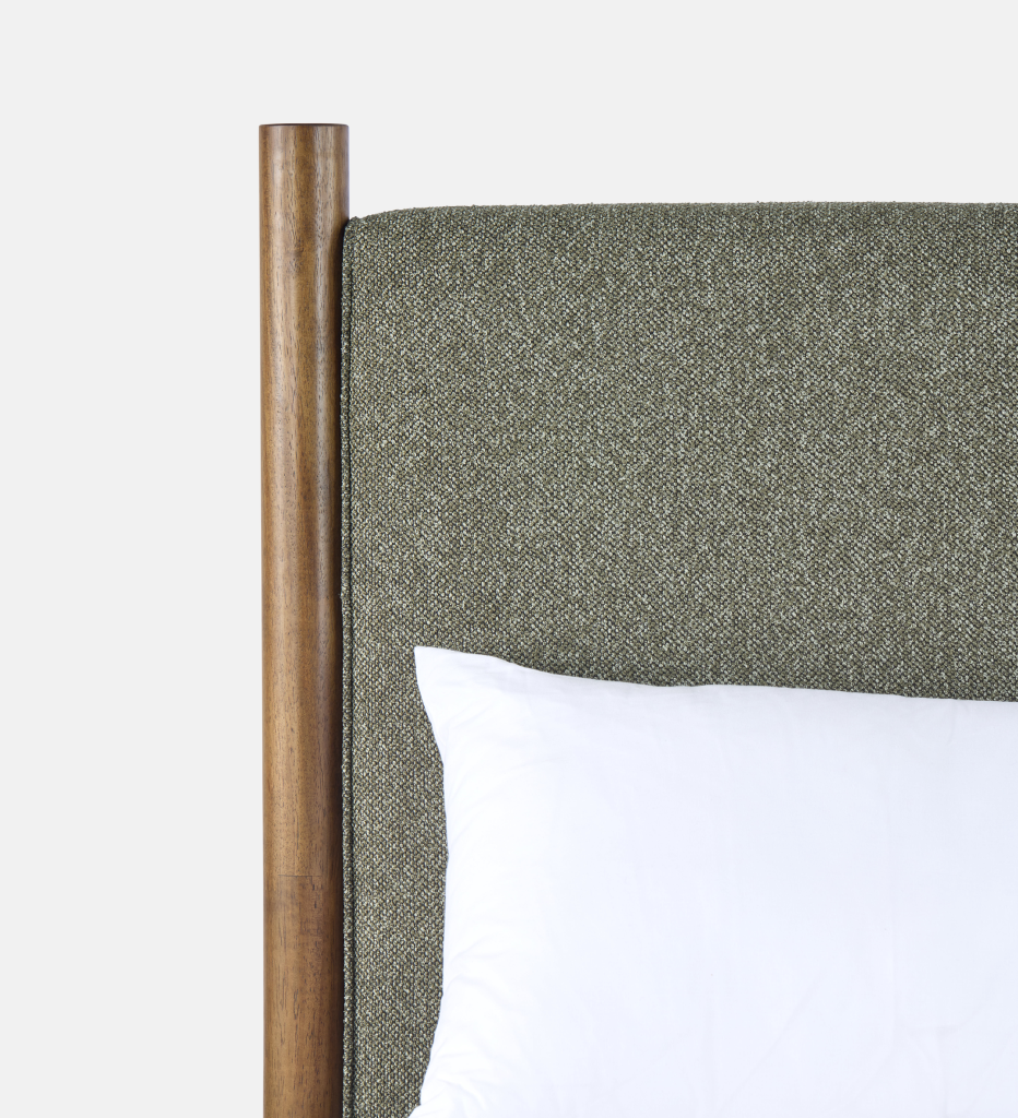 Brookhill Bed Queen XL (104557)