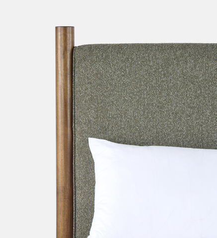 Brookhill Bed King XL (104495)