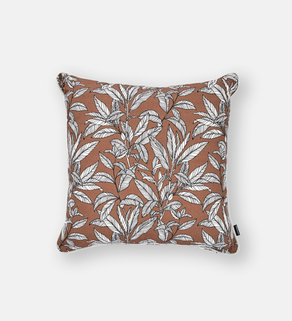 Catalina Floral Outdoor Scatter