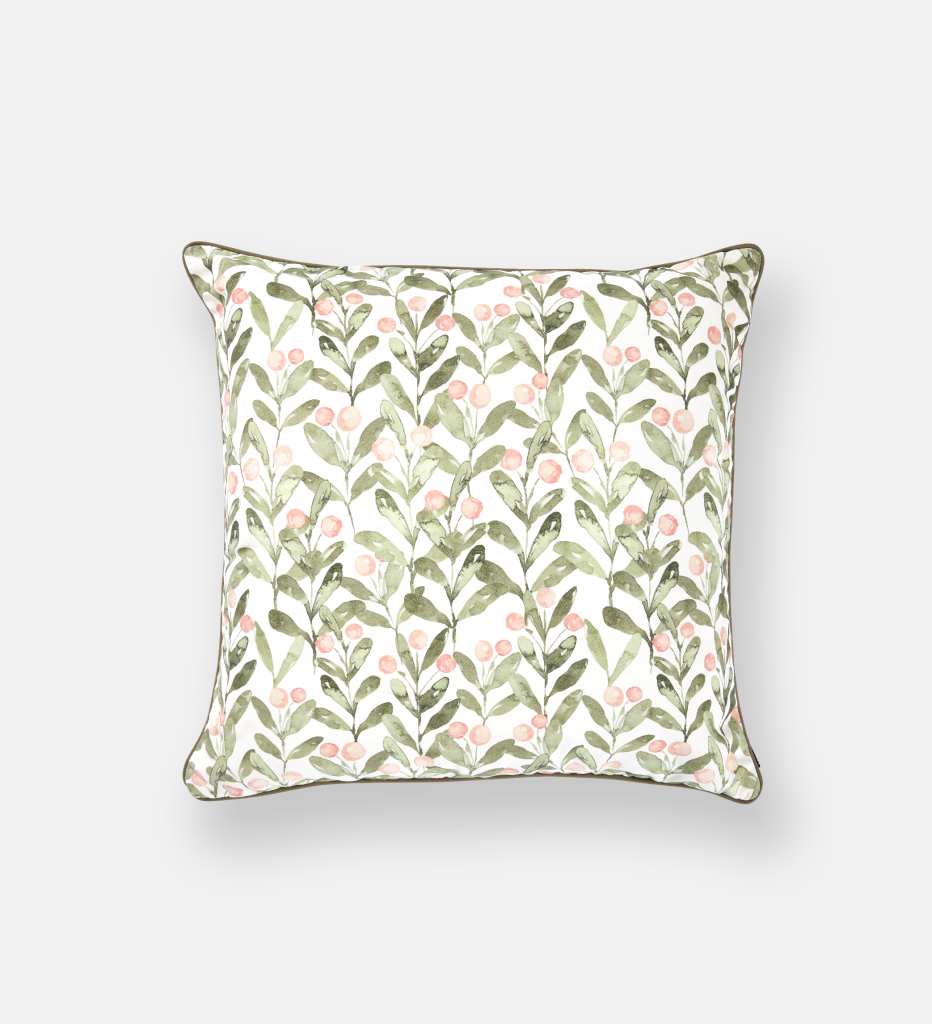 Spring Berry Outdoor Scatter